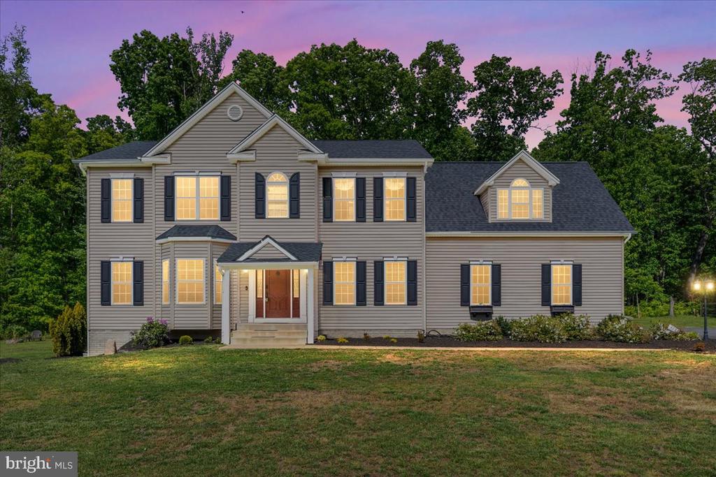 4293 CHARLESTON WAY, WARRENTON, Virginia 20187, 5 Bedrooms Bedrooms, ,4 BathroomsBathrooms,Residential,4293 CHARLESTON WAY,VAFQ2021746 MLS # VAFQ2021746
