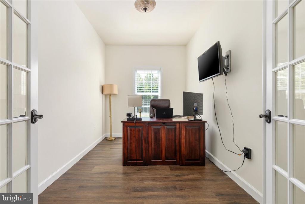 4293 CHARLESTON WAY, WARRENTON, Virginia 20187, 5 Bedrooms Bedrooms, ,4 BathroomsBathrooms,Residential,4293 CHARLESTON WAY,VAFQ2021746 MLS # VAFQ2021746