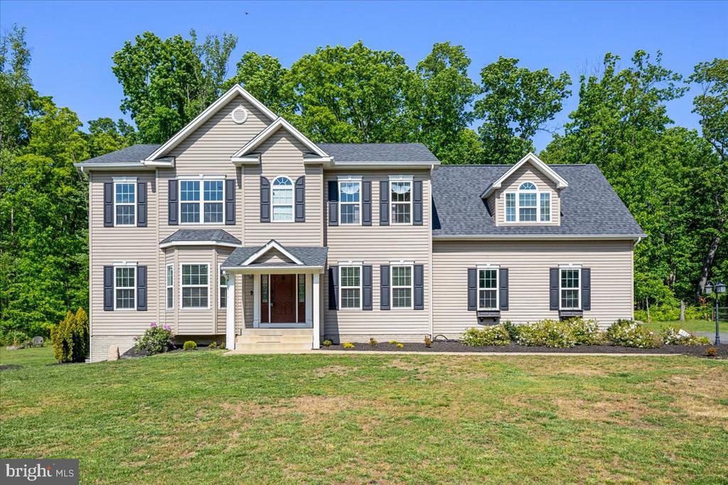 4293 CHARLESTON WAY, WARRENTON, Virginia 20187, 5 Bedrooms Bedrooms, ,4 BathroomsBathrooms,Residential,4293 CHARLESTON WAY,VAFQ2021746 MLS # VAFQ2021746