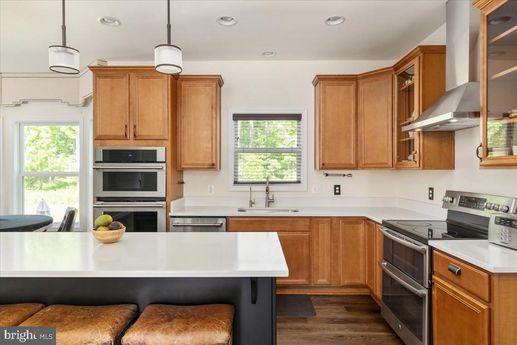 4293 CHARLESTON WAY, WARRENTON, Virginia 20187, 5 Bedrooms Bedrooms, ,4 BathroomsBathrooms,Residential,4293 CHARLESTON WAY,VAFQ2021746 MLS # VAFQ2021746