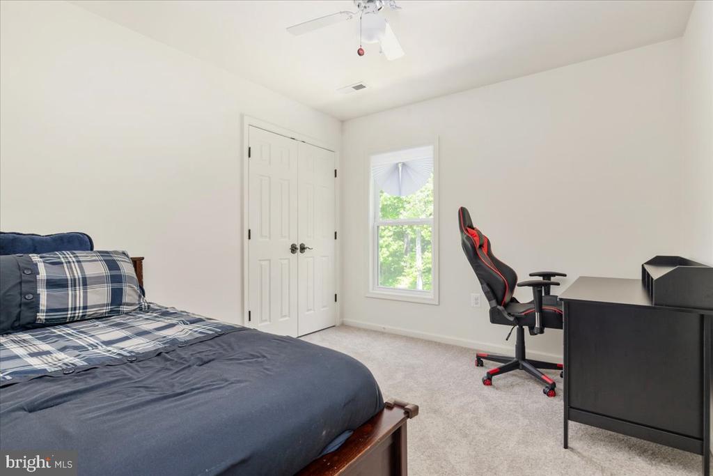 4293 CHARLESTON WAY, WARRENTON, Virginia 20187, 5 Bedrooms Bedrooms, ,4 BathroomsBathrooms,Residential,4293 CHARLESTON WAY,VAFQ2021746 MLS # VAFQ2021746