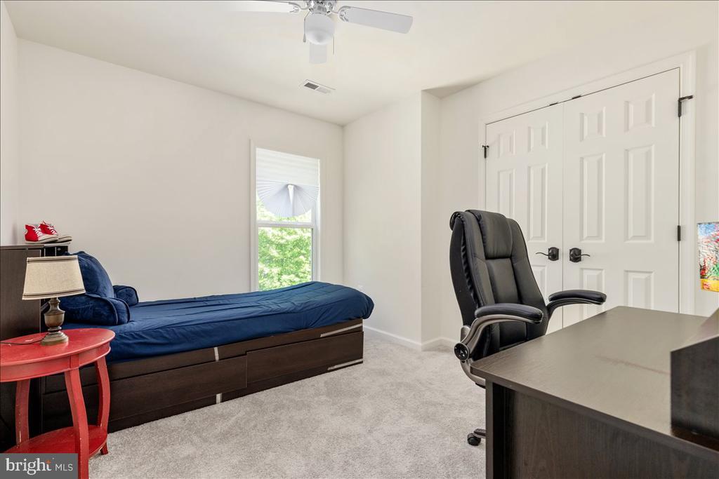 4293 CHARLESTON WAY, WARRENTON, Virginia 20187, 5 Bedrooms Bedrooms, ,4 BathroomsBathrooms,Residential,4293 CHARLESTON WAY,VAFQ2021746 MLS # VAFQ2021746