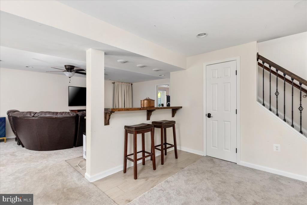 4293 CHARLESTON WAY, WARRENTON, Virginia 20187, 5 Bedrooms Bedrooms, ,4 BathroomsBathrooms,Residential,4293 CHARLESTON WAY,VAFQ2021746 MLS # VAFQ2021746