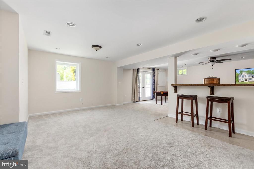 4293 CHARLESTON WAY, WARRENTON, Virginia 20187, 5 Bedrooms Bedrooms, ,4 BathroomsBathrooms,Residential,4293 CHARLESTON WAY,VAFQ2021746 MLS # VAFQ2021746