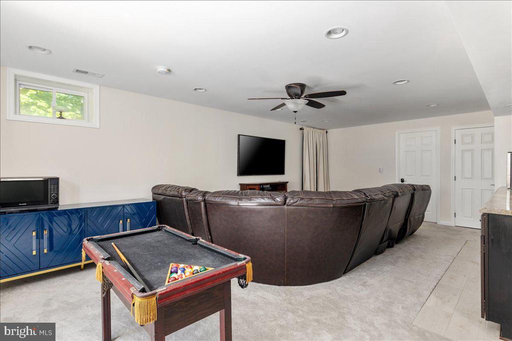 4293 CHARLESTON WAY, WARRENTON, Virginia 20187, 5 Bedrooms Bedrooms, ,4 BathroomsBathrooms,Residential,4293 CHARLESTON WAY,VAFQ2021746 MLS # VAFQ2021746