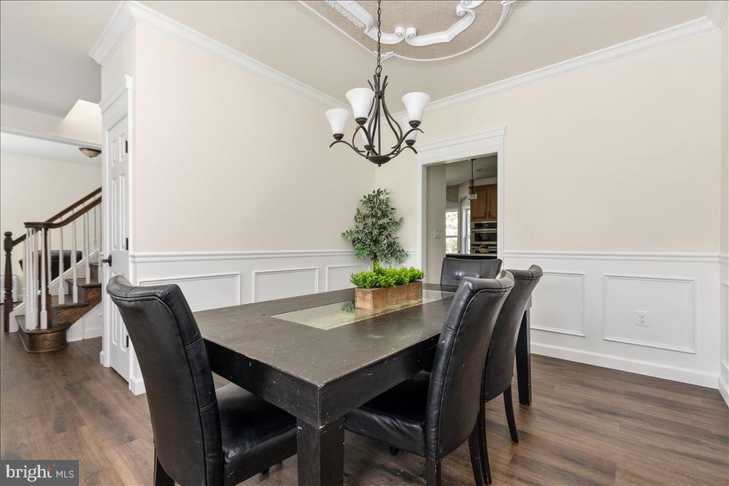 4293 CHARLESTON WAY, WARRENTON, Virginia 20187, 5 Bedrooms Bedrooms, ,4 BathroomsBathrooms,Residential,4293 CHARLESTON WAY,VAFQ2021746 MLS # VAFQ2021746