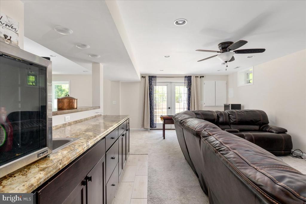 4293 CHARLESTON WAY, WARRENTON, Virginia 20187, 5 Bedrooms Bedrooms, ,4 BathroomsBathrooms,Residential,4293 CHARLESTON WAY,VAFQ2021746 MLS # VAFQ2021746