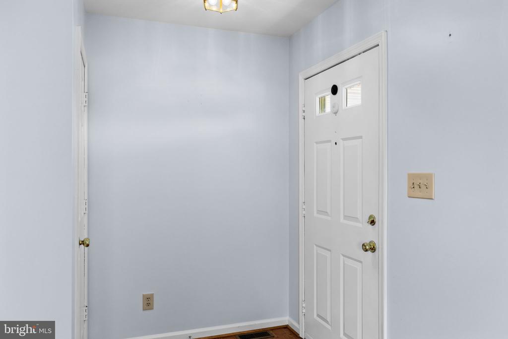 4512 REBECCA RD, FREDERICKSBURG, Virginia 22408, 3 Bedrooms Bedrooms, ,2 BathroomsBathrooms,Residential,4512 REBECCA RD,VASP2041400 MLS # VASP2041400