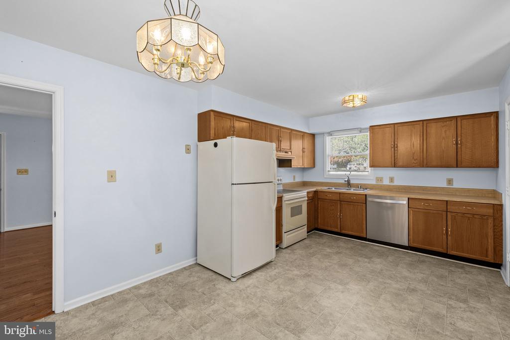 4512 REBECCA RD, FREDERICKSBURG, Virginia 22408, 3 Bedrooms Bedrooms, ,2 BathroomsBathrooms,Residential,4512 REBECCA RD,VASP2041400 MLS # VASP2041400