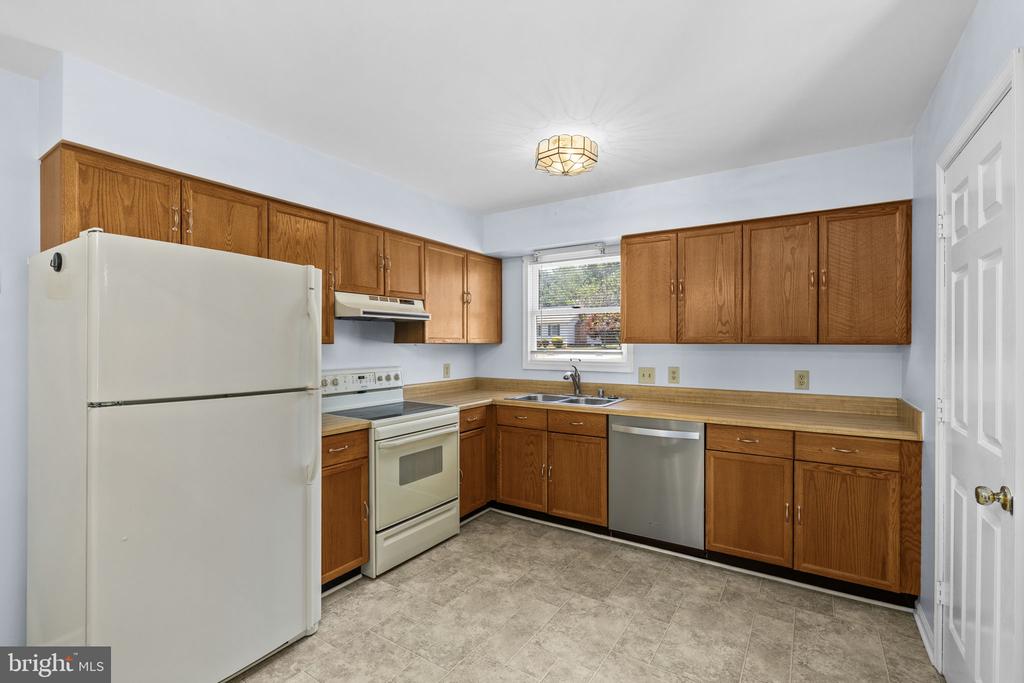 4512 REBECCA RD, FREDERICKSBURG, Virginia 22408, 3 Bedrooms Bedrooms, ,2 BathroomsBathrooms,Residential,4512 REBECCA RD,VASP2041400 MLS # VASP2041400