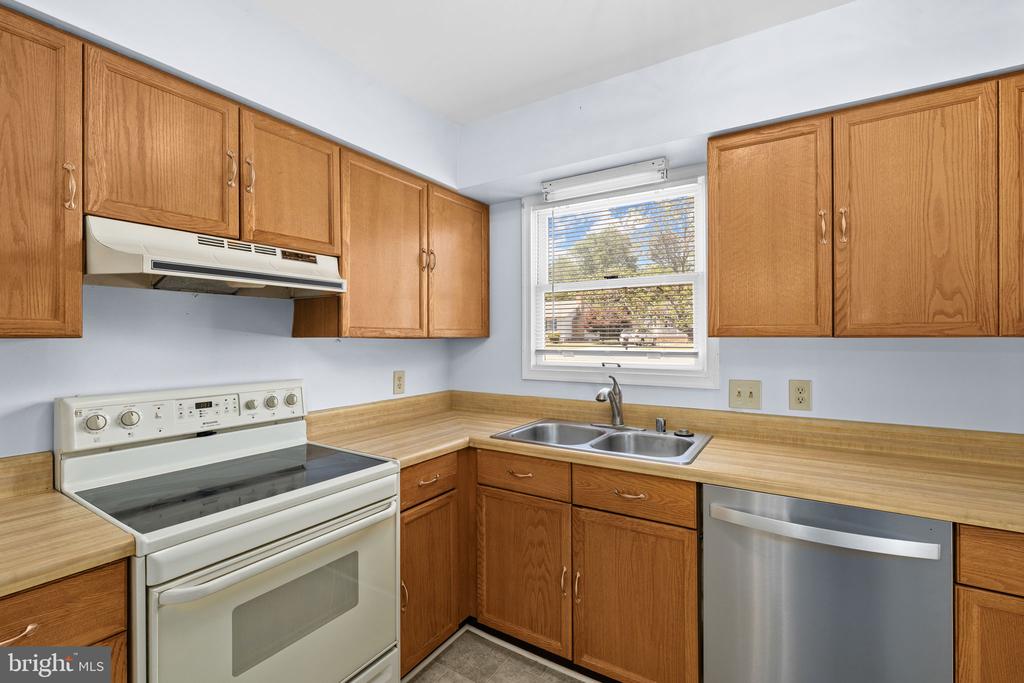 4512 REBECCA RD, FREDERICKSBURG, Virginia 22408, 3 Bedrooms Bedrooms, ,2 BathroomsBathrooms,Residential,4512 REBECCA RD,VASP2041400 MLS # VASP2041400