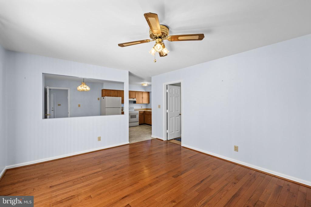 4512 REBECCA RD, FREDERICKSBURG, Virginia 22408, 3 Bedrooms Bedrooms, ,2 BathroomsBathrooms,Residential,4512 REBECCA RD,VASP2041400 MLS # VASP2041400