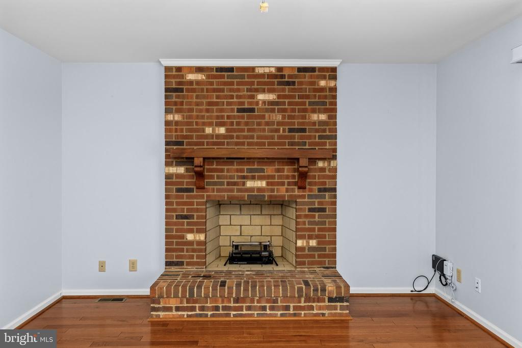 4512 REBECCA RD, FREDERICKSBURG, Virginia 22408, 3 Bedrooms Bedrooms, ,2 BathroomsBathrooms,Residential,4512 REBECCA RD,VASP2041400 MLS # VASP2041400
