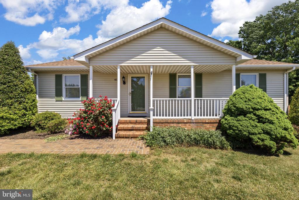 4512 REBECCA RD, FREDERICKSBURG, Virginia 22408, 3 Bedrooms Bedrooms, ,2 BathroomsBathrooms,Residential,4512 REBECCA RD,VASP2041400 MLS # VASP2041400