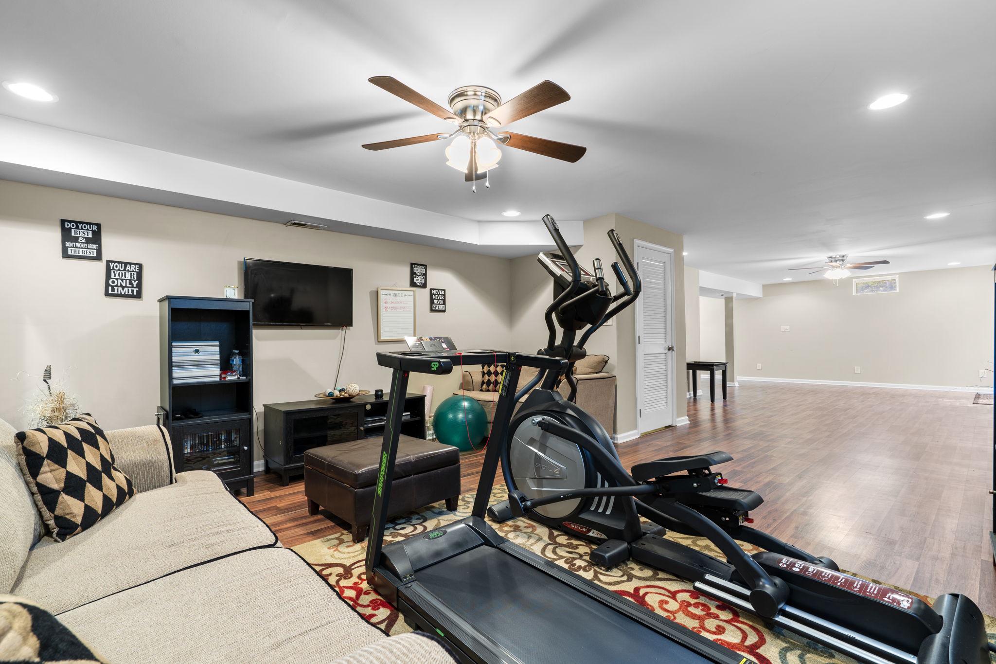 11301 CURRITUCK CT, FREDERICKSBURG, Virginia 22407, 4 Bedrooms Bedrooms, ,2 BathroomsBathrooms,Residential,11301 CURRITUCK CT,VASP2041426 MLS # VASP2041426