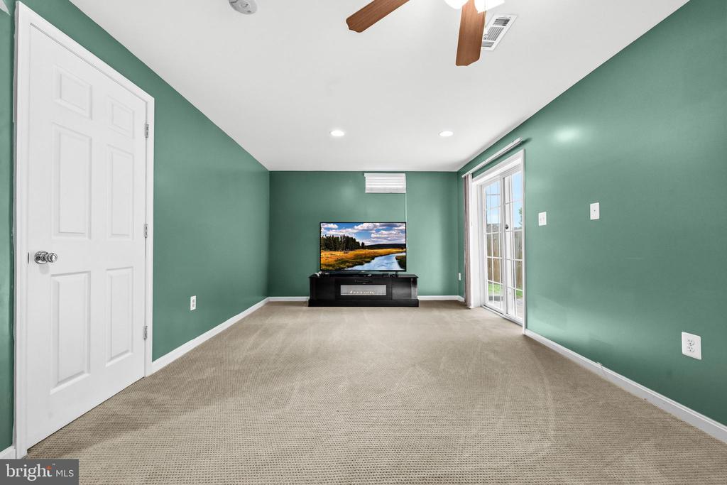 6115 HOT SPRING LN, FREDERICKSBURG, Virginia 22407, 3 Bedrooms Bedrooms, ,3 BathroomsBathrooms,Residential,6115 HOT SPRING LN,VASP2041300 MLS # VASP2041300
