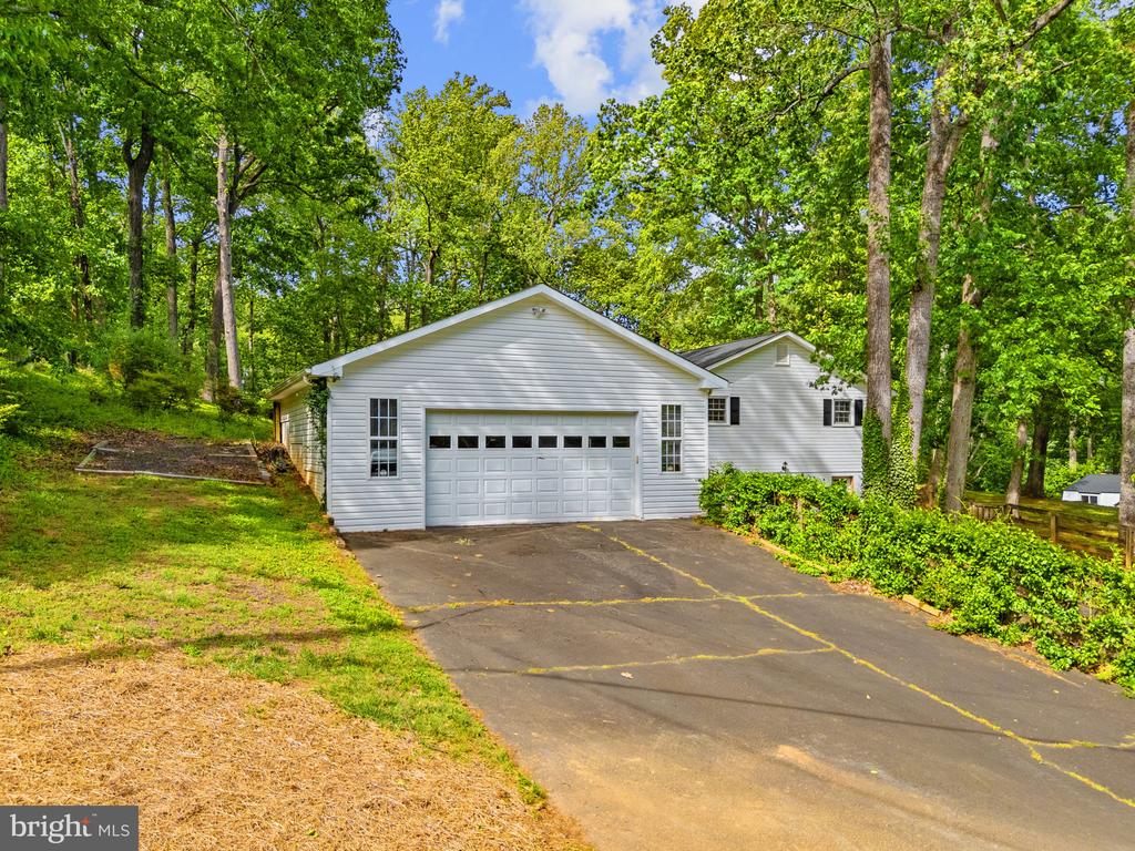 7300 EARLYS RD, WARRENTON, Virginia 20187, 3 Bedrooms Bedrooms, ,3 BathroomsBathrooms,Residential,7300 EARLYS RD,VAFQ2021450 MLS # VAFQ2021450