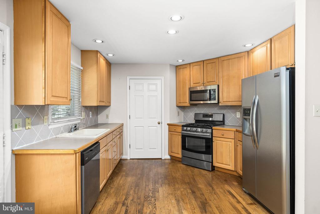6503 MARSH, FREDERICKSBURG, Virginia 22407, 4 Bedrooms Bedrooms, ,2 BathroomsBathrooms,Residential,6503 MARSH,VASP2041462 MLS # VASP2041462