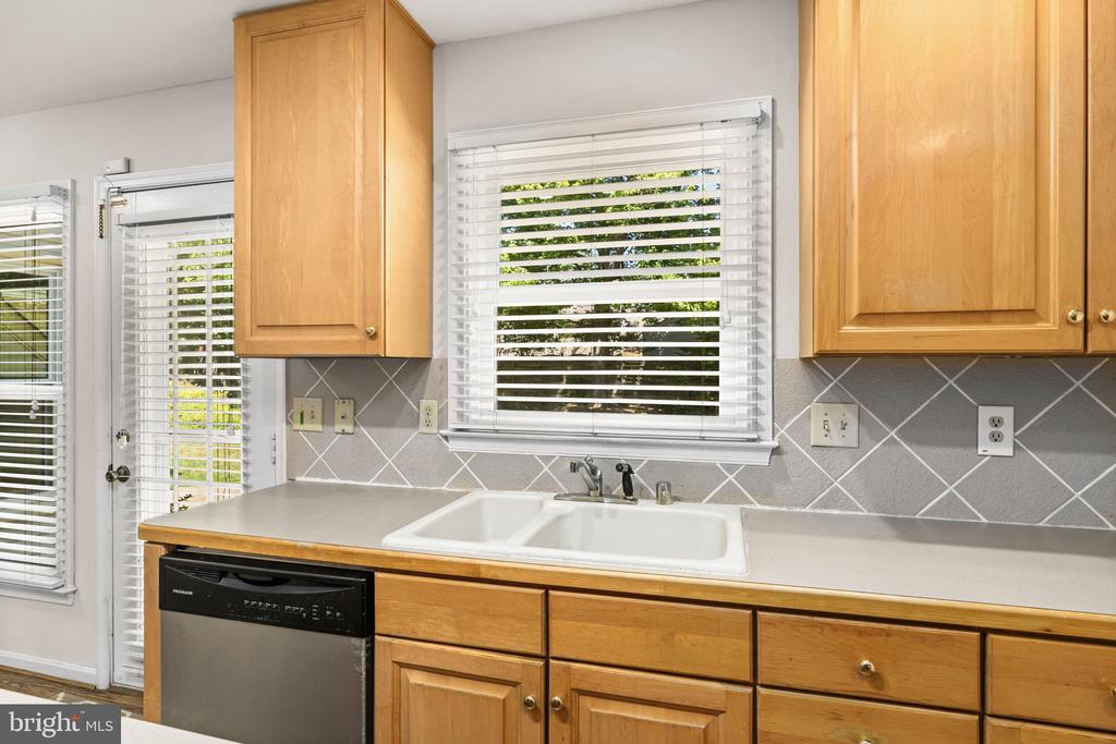 6503 MARSH, FREDERICKSBURG, Virginia 22407, 4 Bedrooms Bedrooms, ,2 BathroomsBathrooms,Residential,6503 MARSH,VASP2041462 MLS # VASP2041462