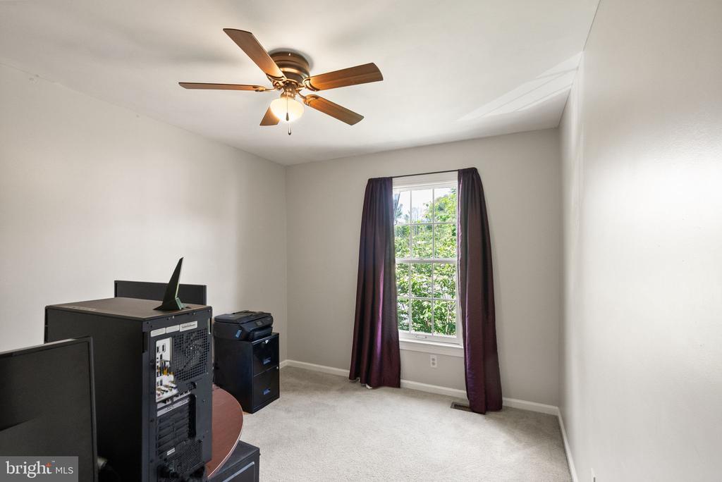 711 ACORN CT, WARRENTON, Virginia 20186, 3 Bedrooms Bedrooms, ,3 BathroomsBathrooms,Residential,711 ACORN CT,VAFQ2021474 MLS # VAFQ2021474