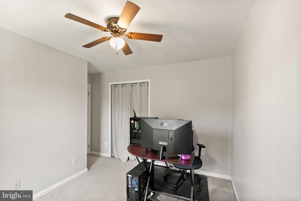 711 ACORN CT, WARRENTON, Virginia 20186, 3 Bedrooms Bedrooms, ,3 BathroomsBathrooms,Residential,711 ACORN CT,VAFQ2021474 MLS # VAFQ2021474