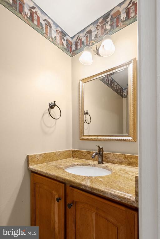 711 ACORN CT, WARRENTON, Virginia 20186, 3 Bedrooms Bedrooms, ,3 BathroomsBathrooms,Residential,711 ACORN CT,VAFQ2021474 MLS # VAFQ2021474