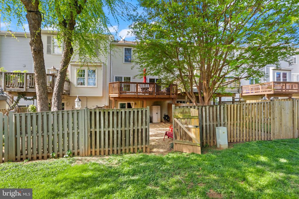 711 ACORN CT, WARRENTON, Virginia 20186, 3 Bedrooms Bedrooms, ,3 BathroomsBathrooms,Residential,711 ACORN CT,VAFQ2021474 MLS # VAFQ2021474