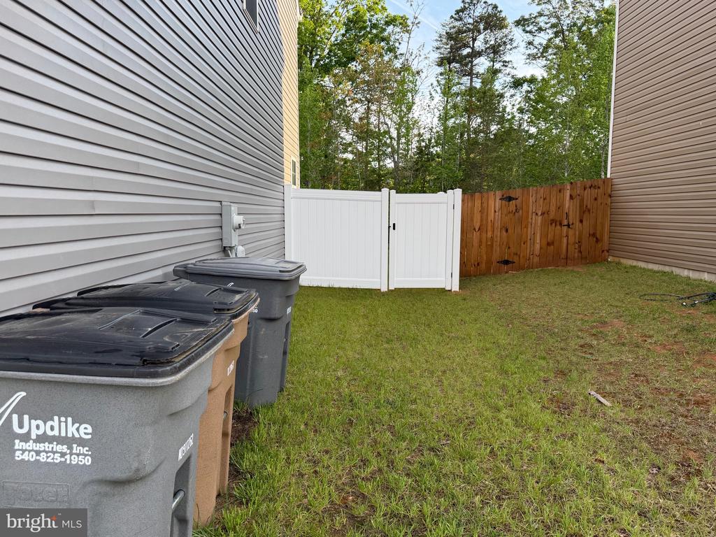 229 BIBB ST, LOUISA, Virginia 23093, 4 Bedrooms Bedrooms, ,2 BathroomsBathrooms,Residential,229 BIBB ST,VALA2009794 MLS # VALA2009794