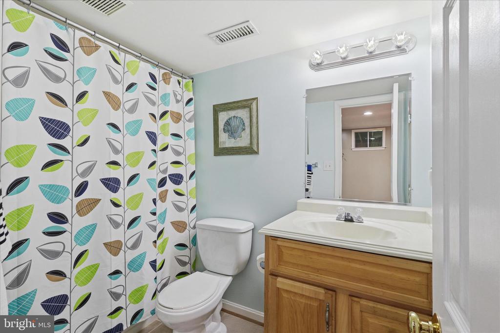 11511 YEATS DR, CATLETT, Virginia 20119, 5 Bedrooms Bedrooms, ,3 BathroomsBathrooms,Residential,11511 YEATS DR,VAFQ2021866 MLS # VAFQ2021866