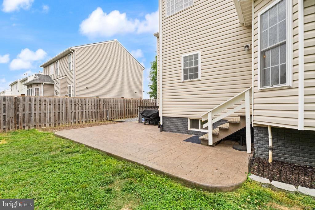 2813 SLINGERLAND DR, FREDERICKSBURG, Virginia 22408, 4 Bedrooms Bedrooms, ,3 BathroomsBathrooms,Residential,2813 SLINGERLAND DR,VASP2041588 MLS # VASP2041588