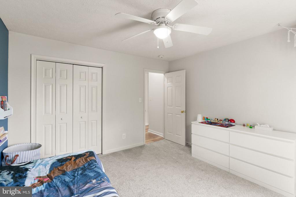 2813 SLINGERLAND DR, FREDERICKSBURG, Virginia 22408, 4 Bedrooms Bedrooms, ,3 BathroomsBathrooms,Residential,2813 SLINGERLAND DR,VASP2041588 MLS # VASP2041588
