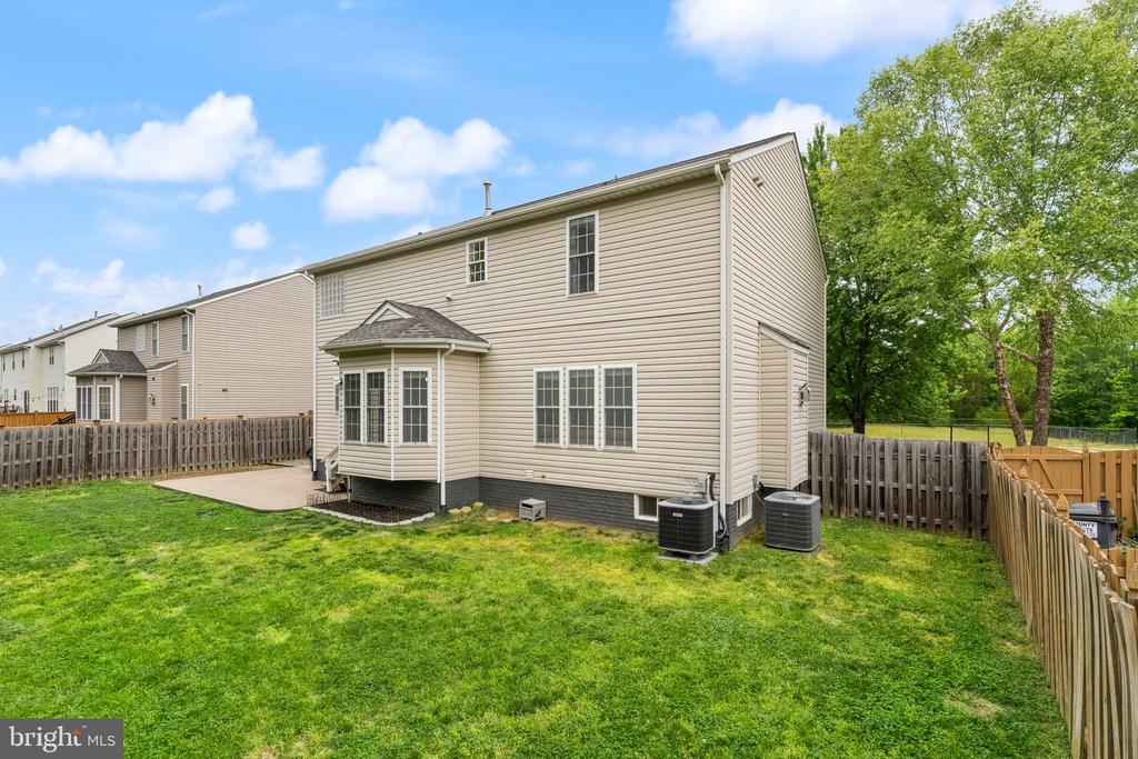 2813 SLINGERLAND DR, FREDERICKSBURG, Virginia 22408, 4 Bedrooms Bedrooms, ,3 BathroomsBathrooms,Residential,2813 SLINGERLAND DR,VASP2041588 MLS # VASP2041588