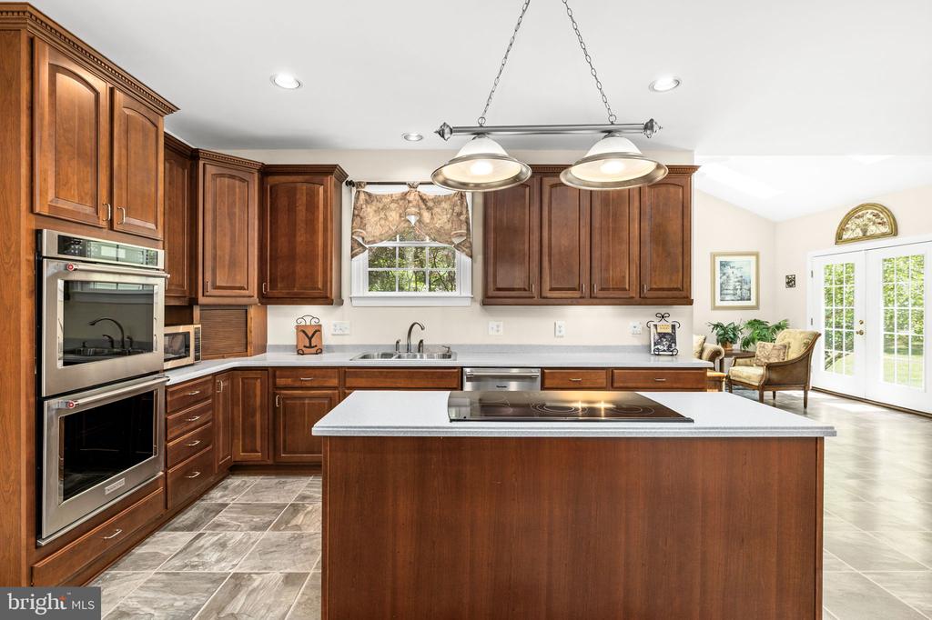 9504 TRENTHAM TRL, FREDERICKSBURG, Virginia 22407, 8 Bedrooms Bedrooms, ,5 BathroomsBathrooms,Residential,9504 TRENTHAM TRL,VASP2039424 MLS # VASP2039424