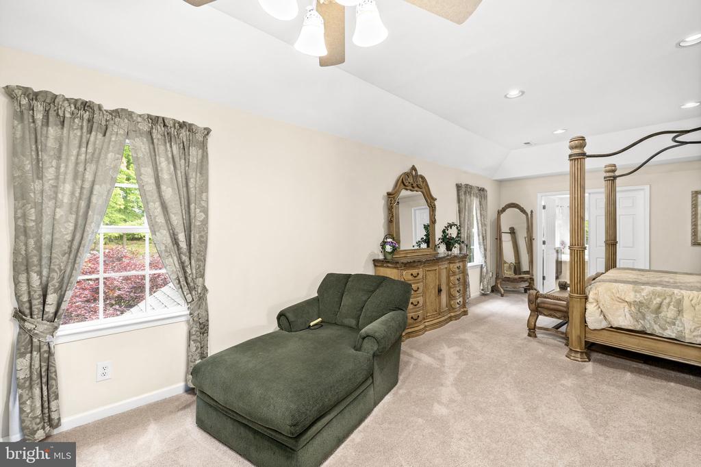 9504 TRENTHAM TRL, FREDERICKSBURG, Virginia 22407, 8 Bedrooms Bedrooms, ,5 BathroomsBathrooms,Residential,9504 TRENTHAM TRL,VASP2039424 MLS # VASP2039424