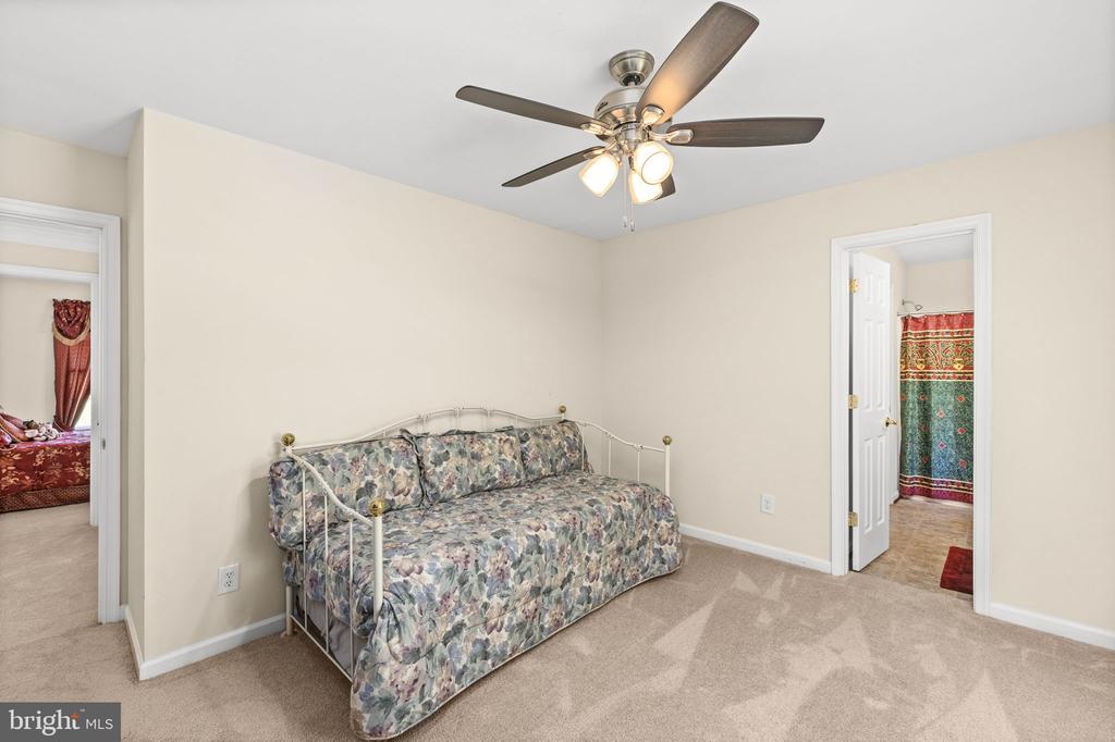 9504 TRENTHAM TRL, FREDERICKSBURG, Virginia 22407, 8 Bedrooms Bedrooms, ,5 BathroomsBathrooms,Residential,9504 TRENTHAM TRL,VASP2039424 MLS # VASP2039424