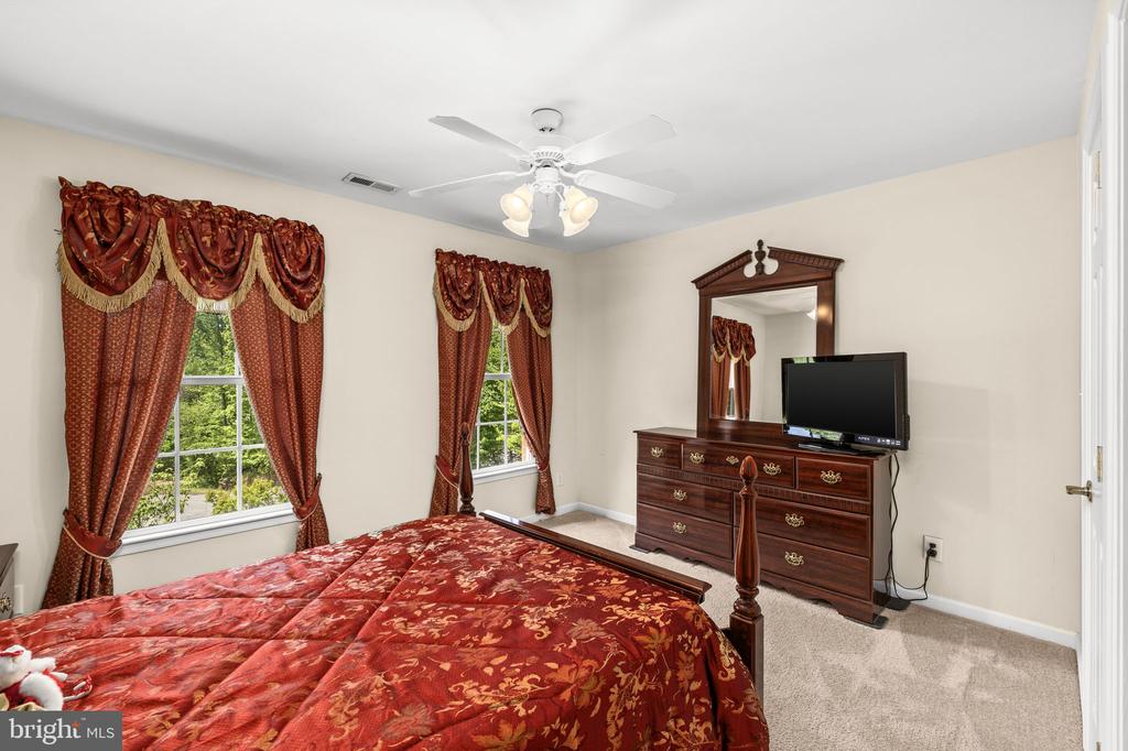 9504 TRENTHAM TRL, FREDERICKSBURG, Virginia 22407, 8 Bedrooms Bedrooms, ,5 BathroomsBathrooms,Residential,9504 TRENTHAM TRL,VASP2039424 MLS # VASP2039424