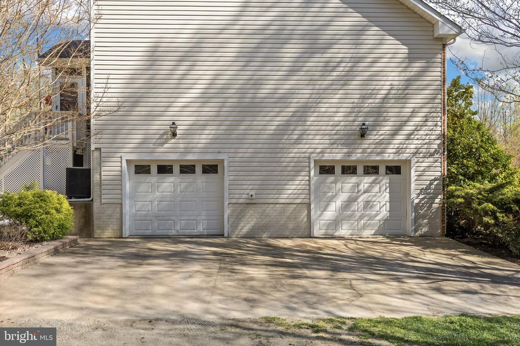 9504 TRENTHAM TRL, FREDERICKSBURG, Virginia 22407, 8 Bedrooms Bedrooms, ,5 BathroomsBathrooms,Residential,9504 TRENTHAM TRL,VASP2039424 MLS # VASP2039424