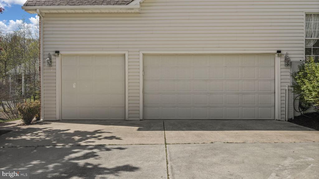 9504 TRENTHAM TRL, FREDERICKSBURG, Virginia 22407, 8 Bedrooms Bedrooms, ,5 BathroomsBathrooms,Residential,9504 TRENTHAM TRL,VASP2039424 MLS # VASP2039424
