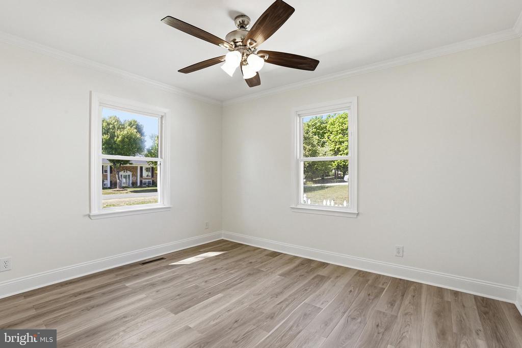 310 SYCAMORE DR, FREDERICKSBURG, Virginia 22408, 5 Bedrooms Bedrooms, ,3 BathroomsBathrooms,Residential,310 SYCAMORE DR,VASP2041524 MLS # VASP2041524