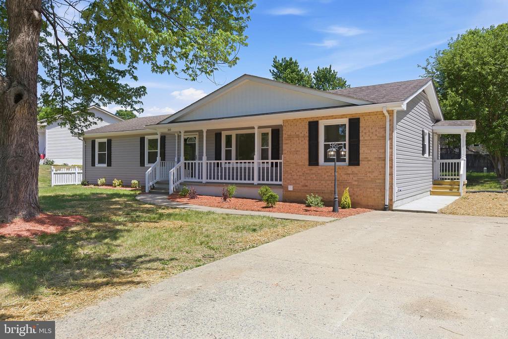 310 SYCAMORE DR, FREDERICKSBURG, Virginia 22408, 5 Bedrooms Bedrooms, ,3 BathroomsBathrooms,Residential,310 SYCAMORE DR,VASP2041524 MLS # VASP2041524