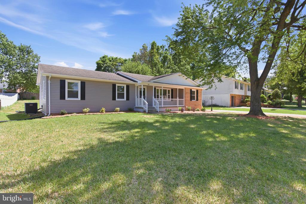 310 SYCAMORE DR, FREDERICKSBURG, Virginia 22408, 5 Bedrooms Bedrooms, ,3 BathroomsBathrooms,Residential,310 SYCAMORE DR,VASP2041524 MLS # VASP2041524