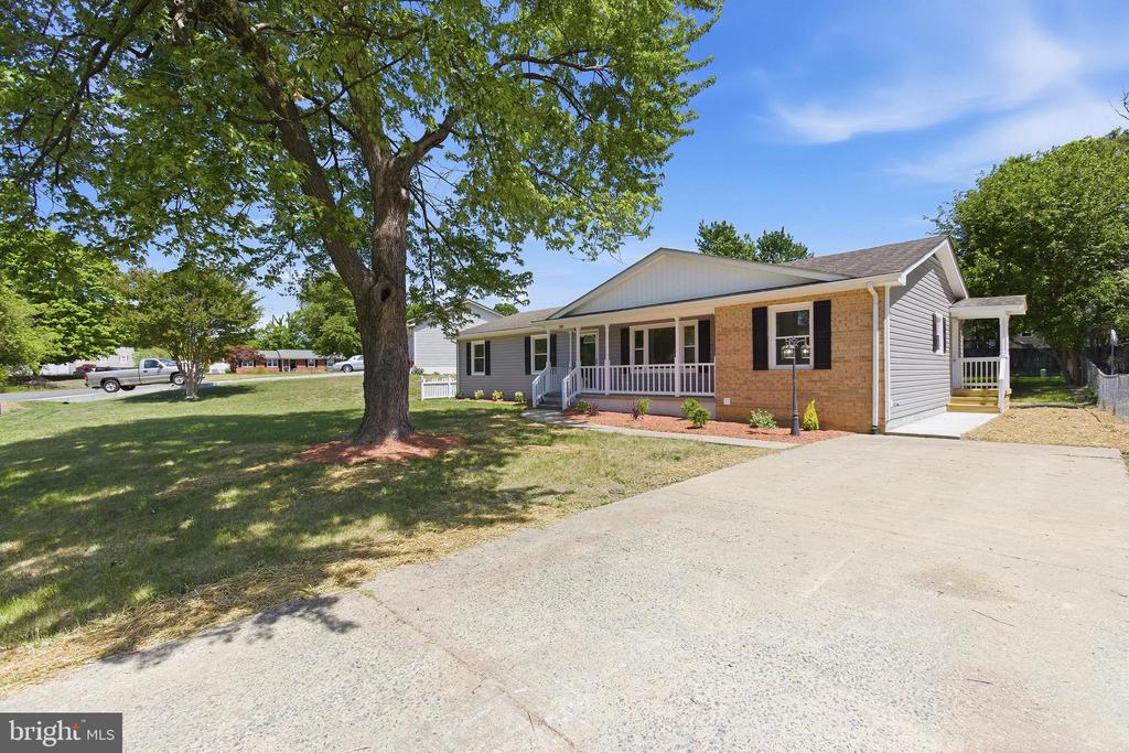 310 SYCAMORE DR, FREDERICKSBURG, Virginia 22408, 5 Bedrooms Bedrooms, ,3 BathroomsBathrooms,Residential,310 SYCAMORE DR,VASP2041524 MLS # VASP2041524