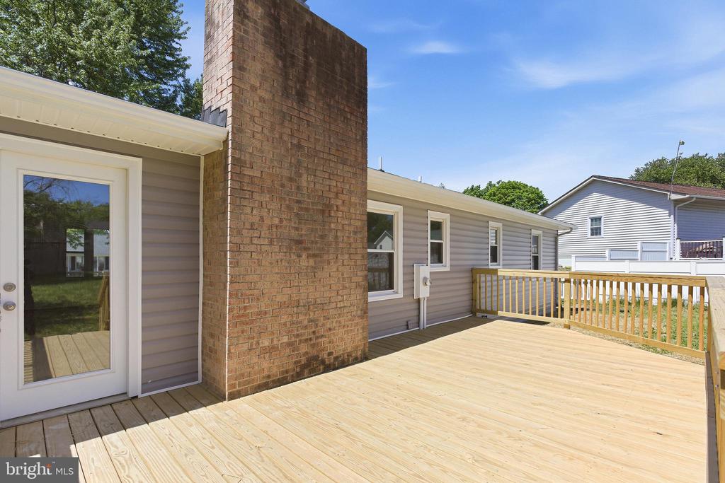 310 SYCAMORE DR, FREDERICKSBURG, Virginia 22408, 5 Bedrooms Bedrooms, ,3 BathroomsBathrooms,Residential,310 SYCAMORE DR,VASP2041524 MLS # VASP2041524