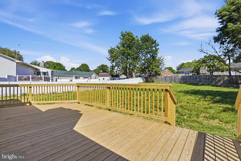 310 SYCAMORE DR, FREDERICKSBURG, Virginia 22408, 5 Bedrooms Bedrooms, ,3 BathroomsBathrooms,Residential,310 SYCAMORE DR,VASP2041524 MLS # VASP2041524