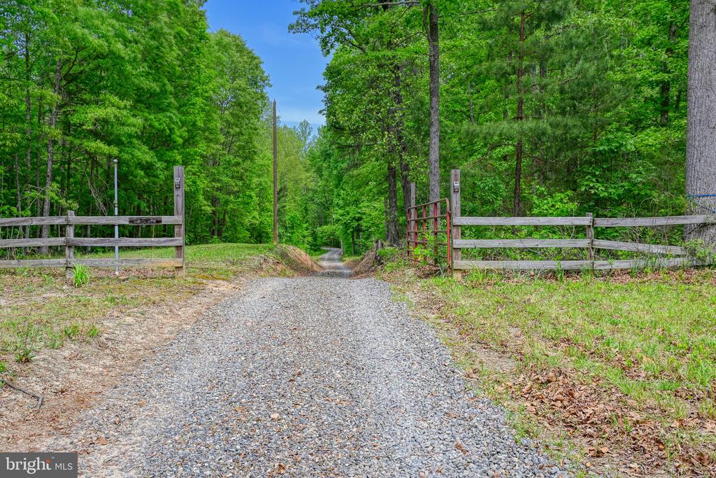 14584 CROSS COUNTY RD, MINERAL, Virginia 23117, 2 Bedrooms Bedrooms, ,1 BathroomBathrooms,Residential,14584 CROSS COUNTY RD,VALA2009826 MLS # VALA2009826
