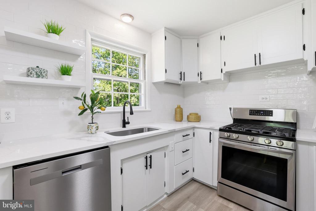 9408 OLD WATERLOO RD, WARRENTON, Virginia 20186, 3 Bedrooms Bedrooms, ,1 BathroomBathrooms,Residential,9408 OLD WATERLOO RD,VAFQ2021864 MLS # VAFQ2021864