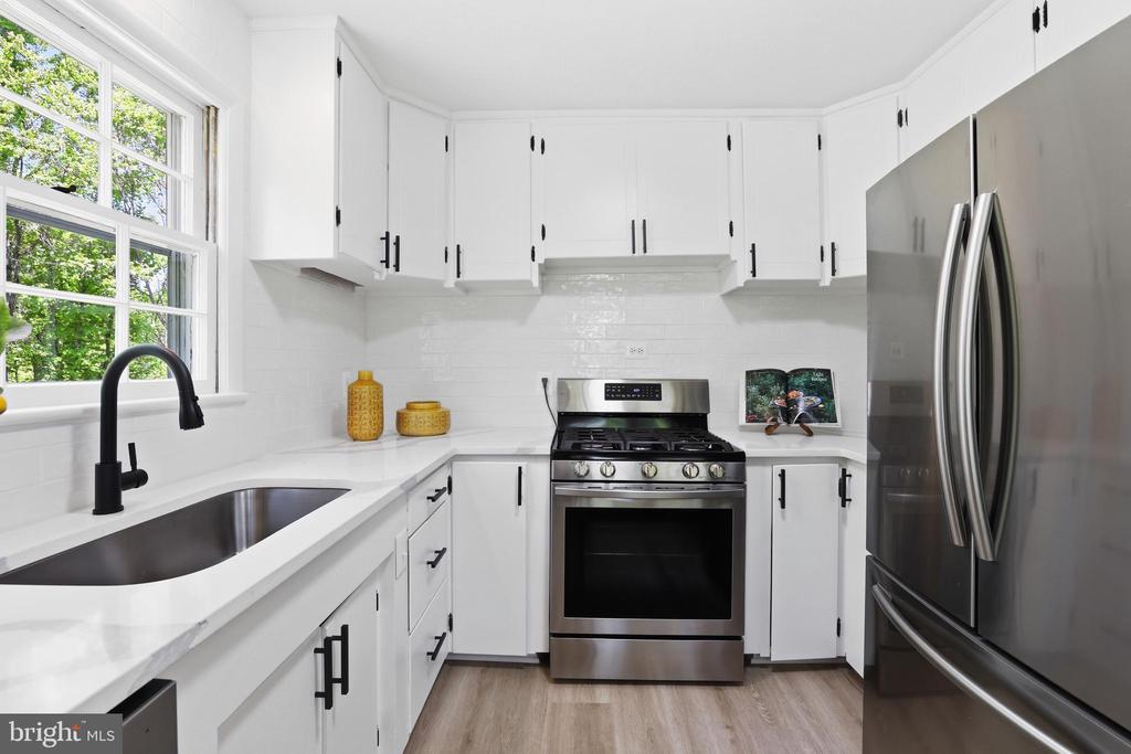 9408 OLD WATERLOO RD, WARRENTON, Virginia 20186, 3 Bedrooms Bedrooms, ,1 BathroomBathrooms,Residential,9408 OLD WATERLOO RD,VAFQ2021864 MLS # VAFQ2021864