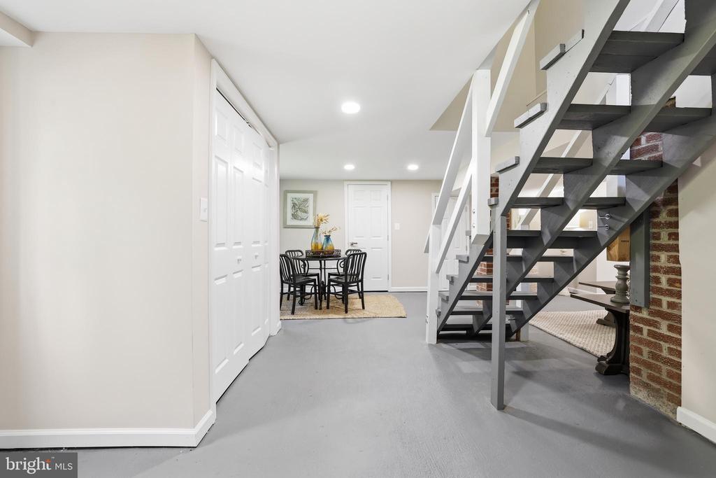9408 OLD WATERLOO RD, WARRENTON, Virginia 20186, 3 Bedrooms Bedrooms, ,1 BathroomBathrooms,Residential,9408 OLD WATERLOO RD,VAFQ2021864 MLS # VAFQ2021864