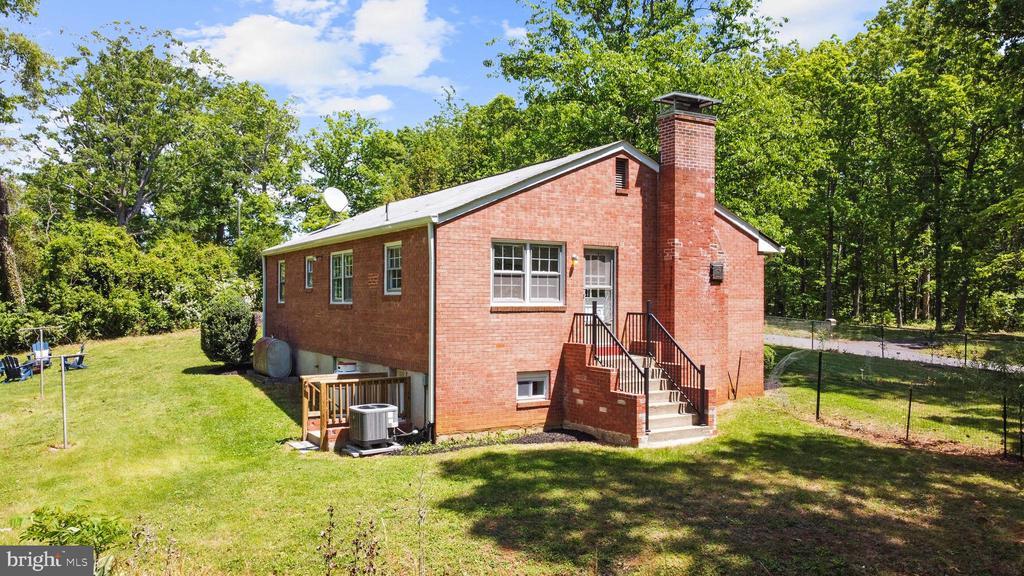 9408 OLD WATERLOO RD, WARRENTON, Virginia 20186, 3 Bedrooms Bedrooms, ,1 BathroomBathrooms,Residential,9408 OLD WATERLOO RD,VAFQ2021864 MLS # VAFQ2021864