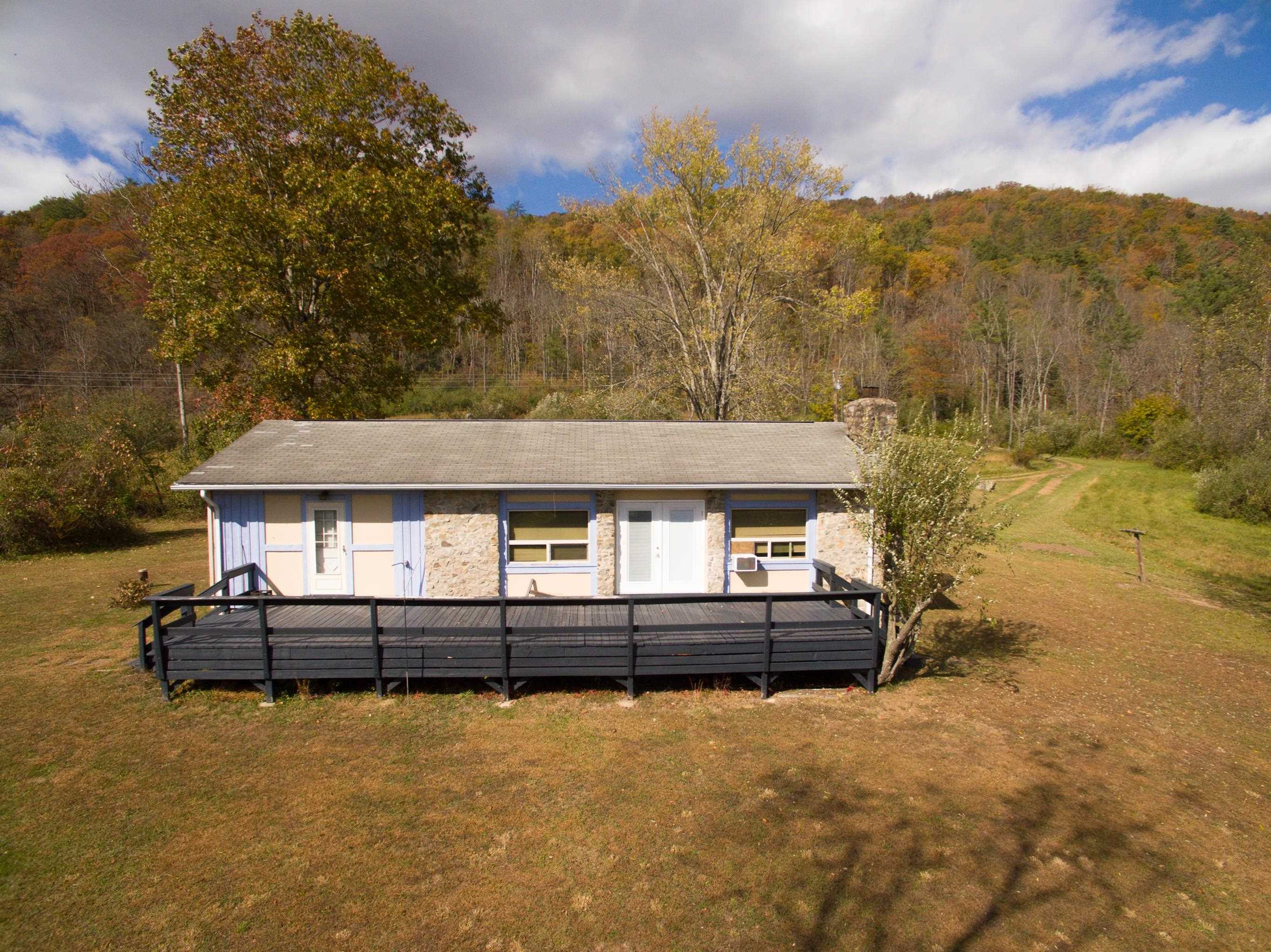 11611 COWPASTURE RIVER RD S, WILLIAMSVILLE, Virginia 24487, 2 Bedrooms Bedrooms, ,1 BathroomBathrooms,Residential,11611 COWPASTURE RIVER RD S,670551 MLS # 670551